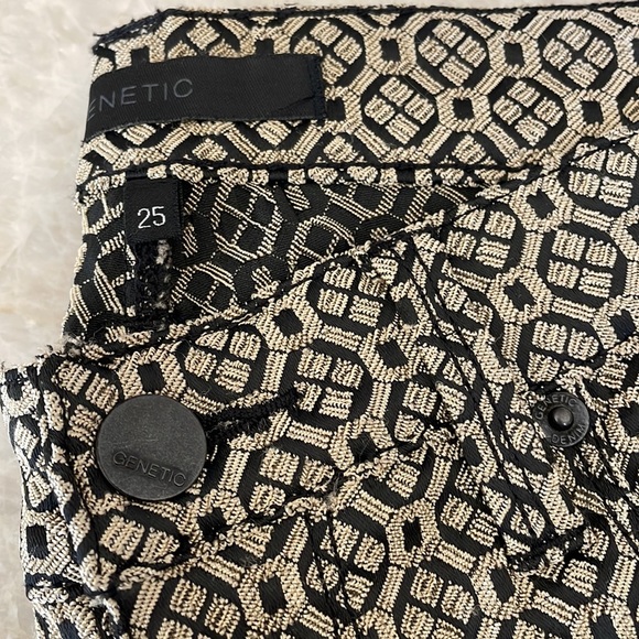 GENETIC Black and Gold Pants - Patterned Jeans - Patterned Pants - Size 25 - Picture 4 of 11